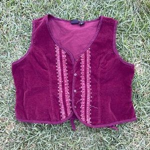 maroon vest!!